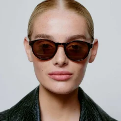 A. Kjærbede Marvin Solbrille Demi Tortoise