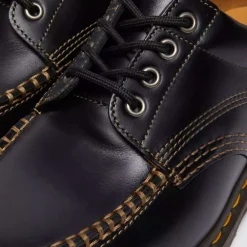 Dr. Martens Lowell Analine Black UNI