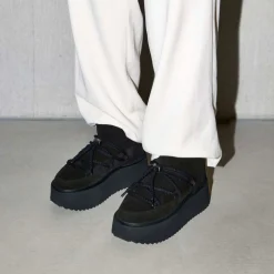 Inuikii Classic Low Platform Black W