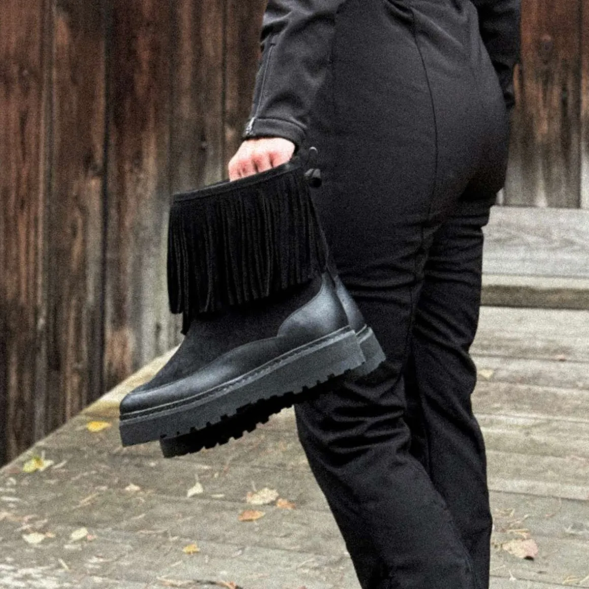 Mono Tag Boot Fringes Leather/Suede Black W