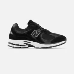 New Balance M2002R Black Uni