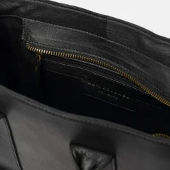 Redesigned by Dixie Felicia Svart