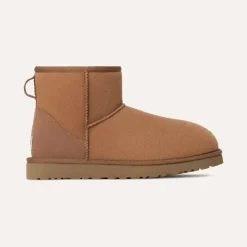 UGG Classic Mini Chestnut M