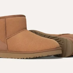UGG Classic Mini Chestnut M