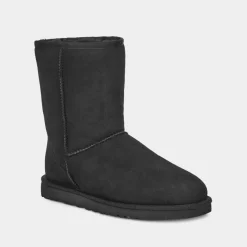 UGG Classic Short Black M