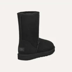 UGG Classic Short II Svart W