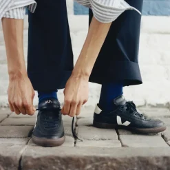 Veja Panenka Black White M