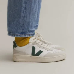 Veja V-90 Leather Extra White Cyprus M