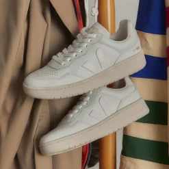 Veja V-90 Leather Extra White M